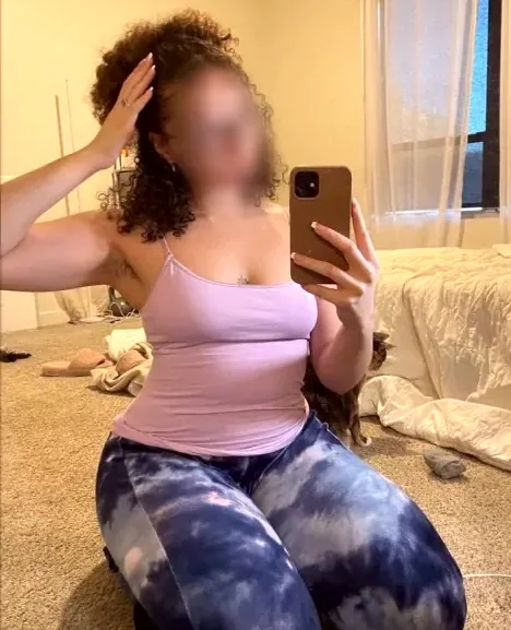 Alma, 32