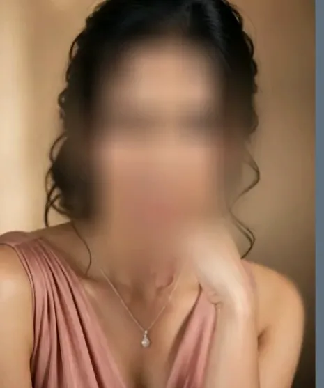 Sofia, 39